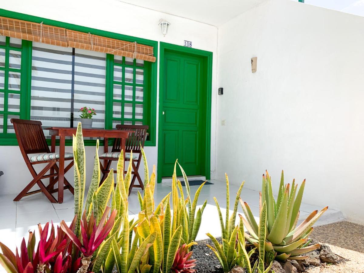 Apartamentos LlAMAR Puerto del Carmen  Exterior foto