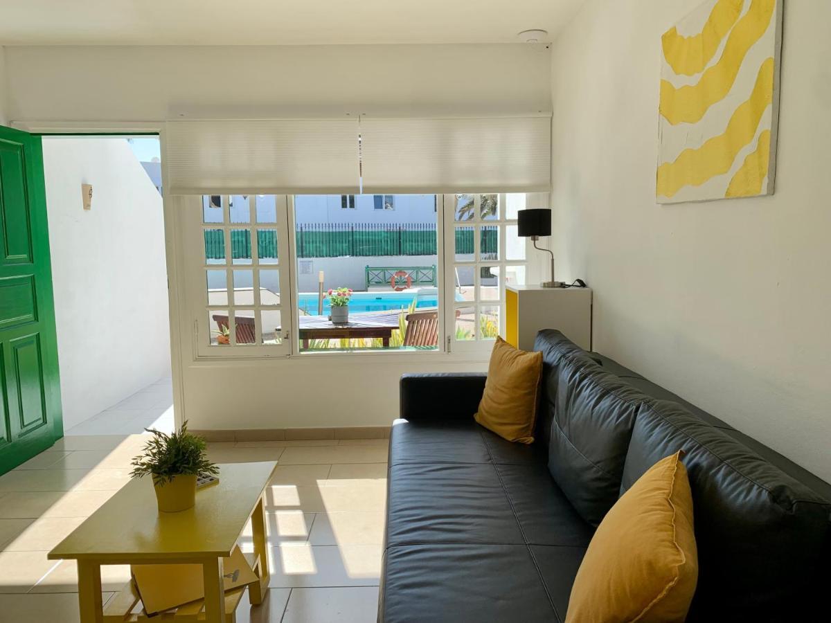 Apartamentos LlAMAR Puerto del Carmen  Exterior foto